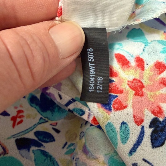 The Limited Floral Ruffle Sleeveless Blouse Size M Multicolor Preppy Summer - Picture 8 of 8